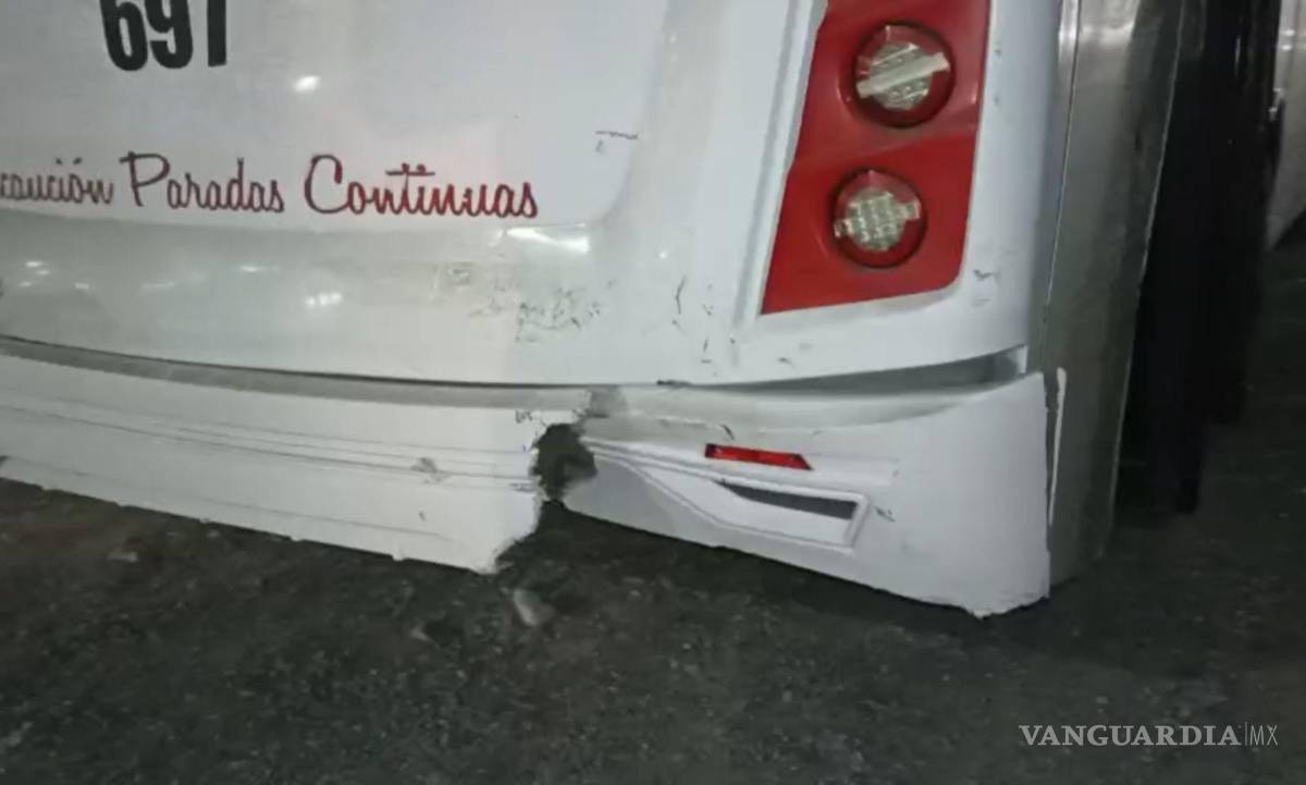 $!El percance dejó únicamente daños materiales y fue resuelto mediante las aseguradoras de los involucrados.