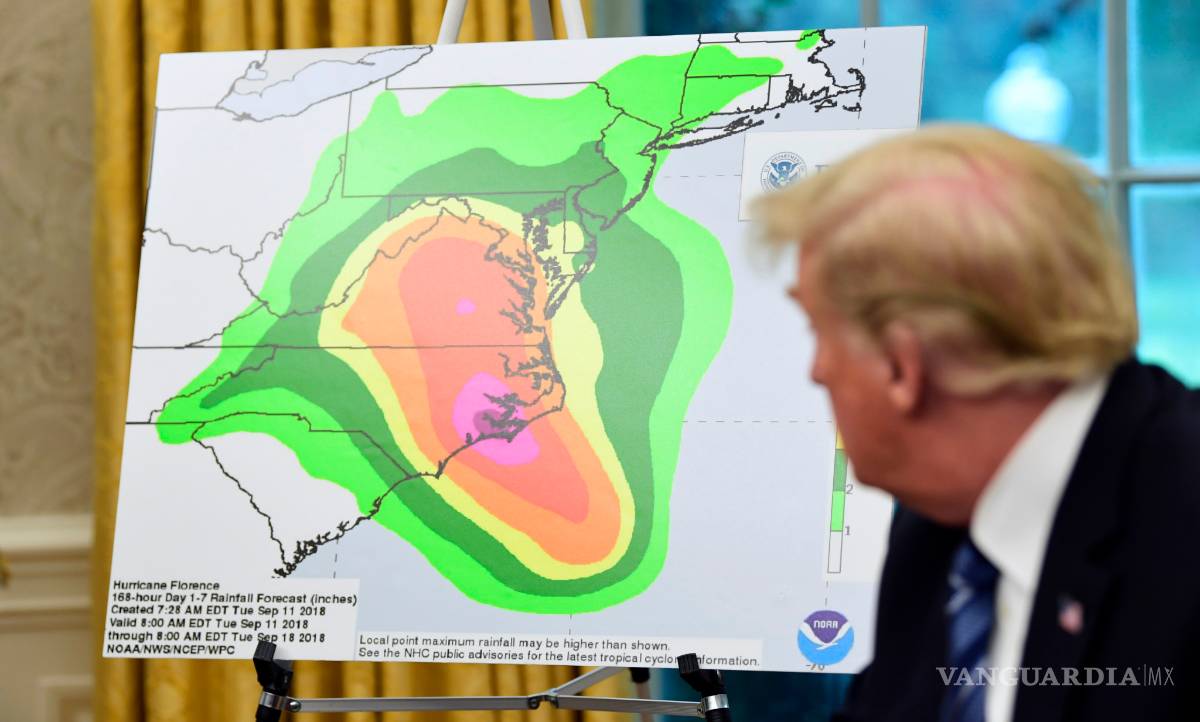 $!Trump pide a la población que se resguarde del huracán "Florence"
