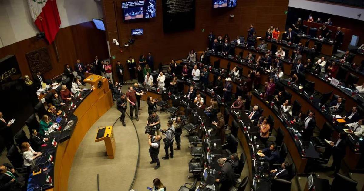 Oposición acusa que reforma al amparo limita derechos y fortalece al gobierno