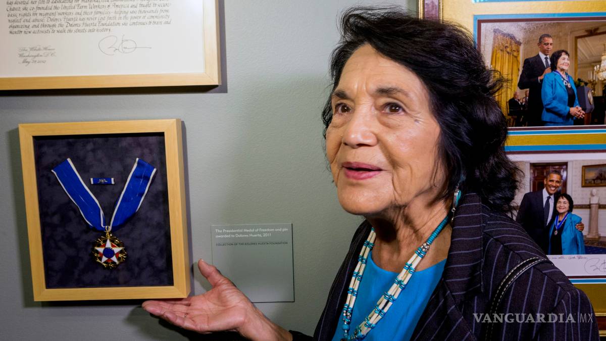 ¡Ya basta con Donald Trump! : activista latina en Convención Demócrata