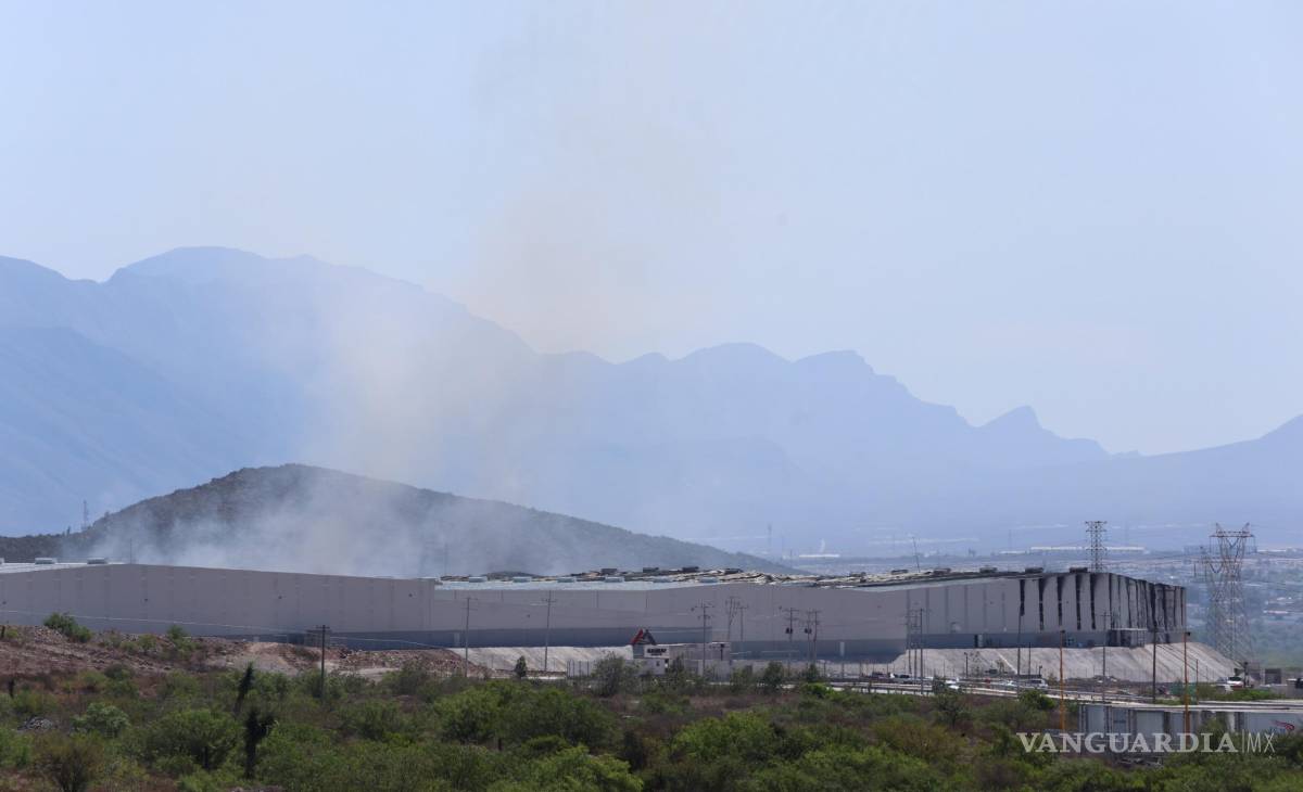 $!El incendio en la planta de autopartes provocó daños materiales considerables, pero afortunadamente no se reportaron víctimas.