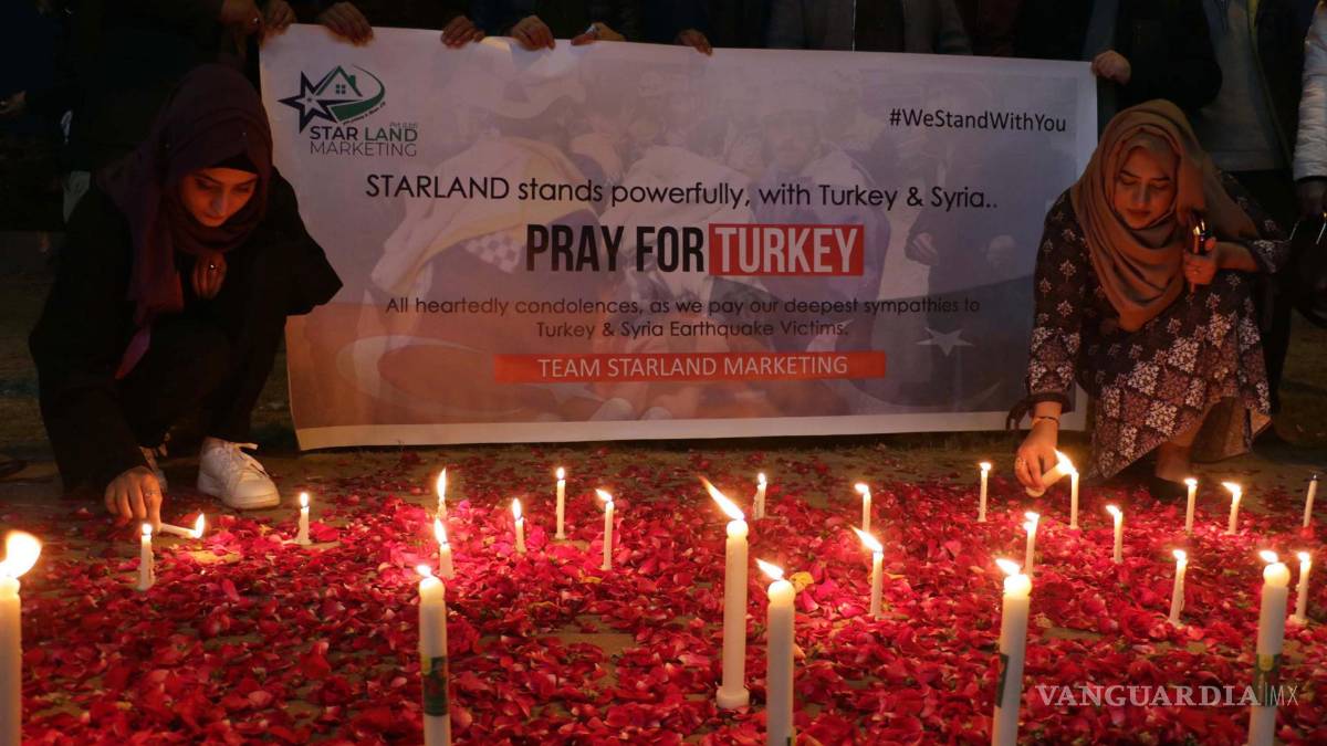 Fuerte terremoto de magnitud 7.8 remece a Turquía y Siria (Fotos)