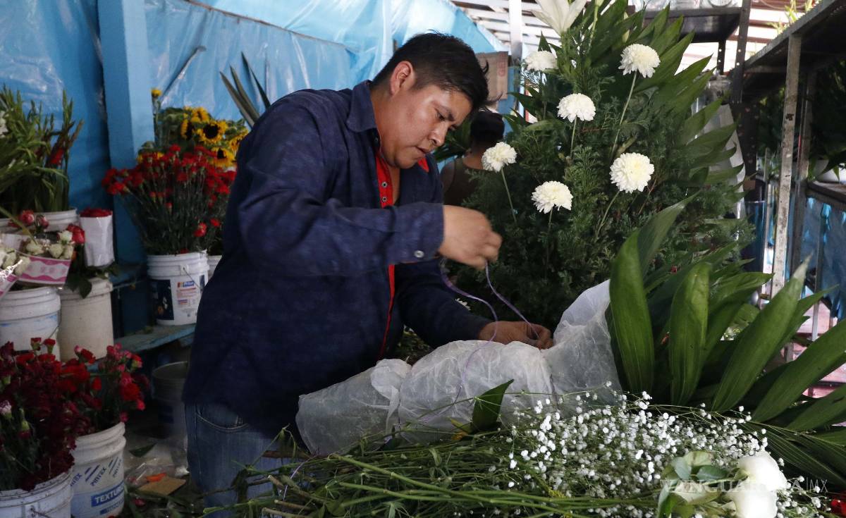 $!Bajan 90 por ciento visitas a panteones de Saltillo por coronavirus