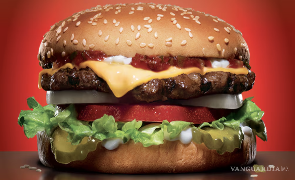 $!Carl’s Jr. espera repartir más de 400 mil hamburguesas.