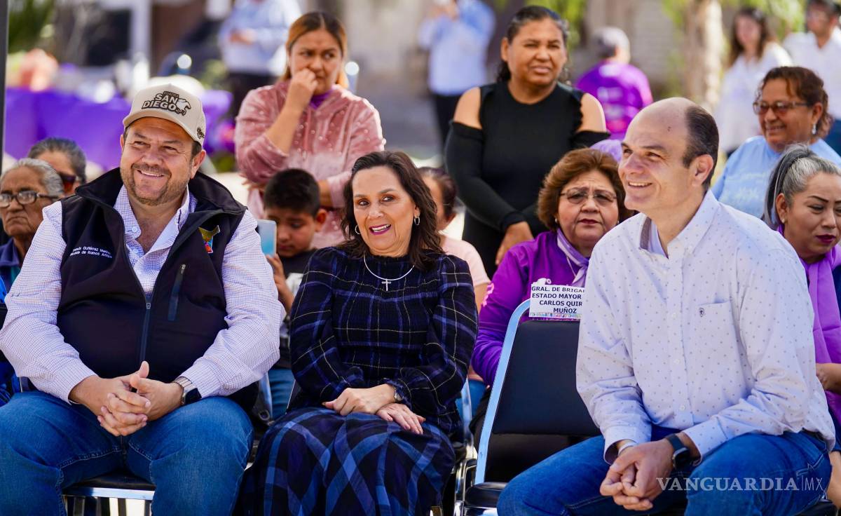 $!Autoridades municipales y estatales acompañaron al grupo “Comanches” en la develación del letrero representativo de la comunidad de Santa María.