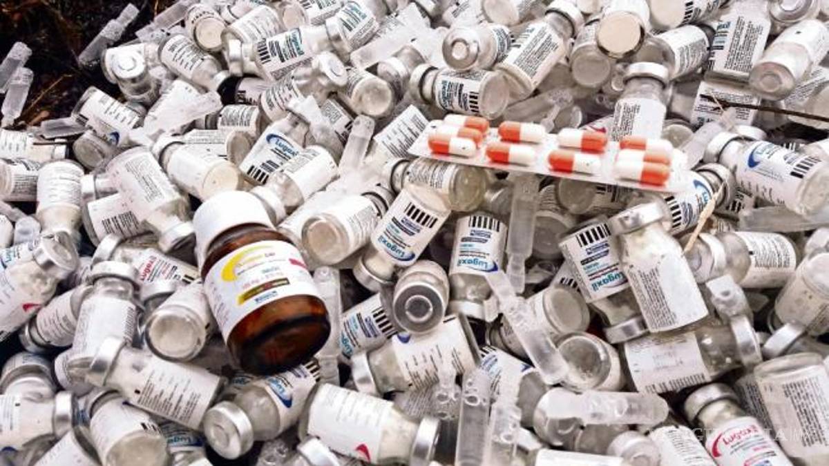 Tianguis ilegal... el mercado negro de medicinas amenaza la salud en México