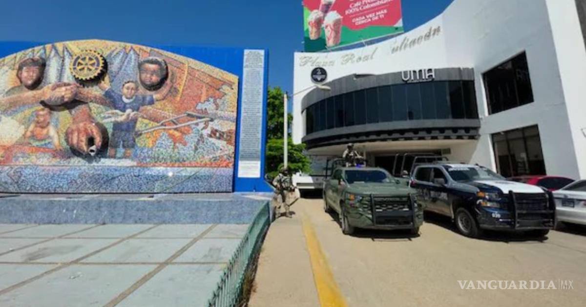Comando secuestra a empresario joyero en plaza comercial de Culiacán, Sinaloa
