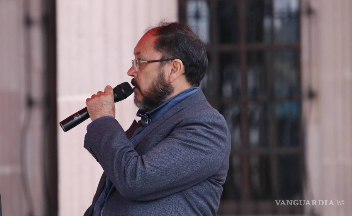 $!José Luis Anzures, integrante de MMC, señaló que los padres de familia están de acuerdo en que sus hijos reciban la educación de acuerdo a los contenidos enviados por la Secretaría de Educación federal.