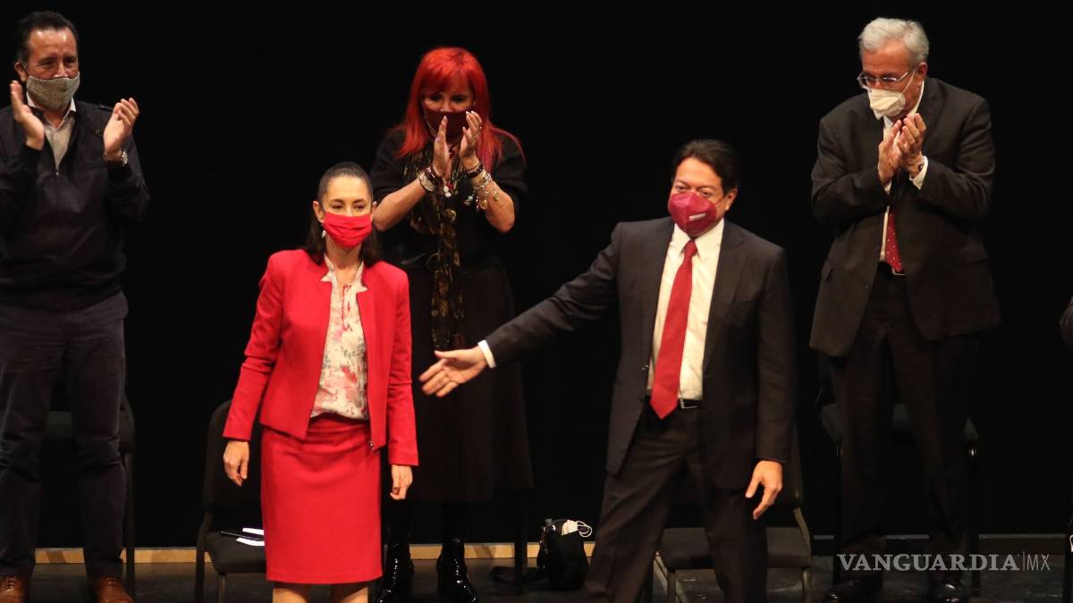 Hacia 2024, Sheinbaum con más aceptación que Ebrard: Encuesta