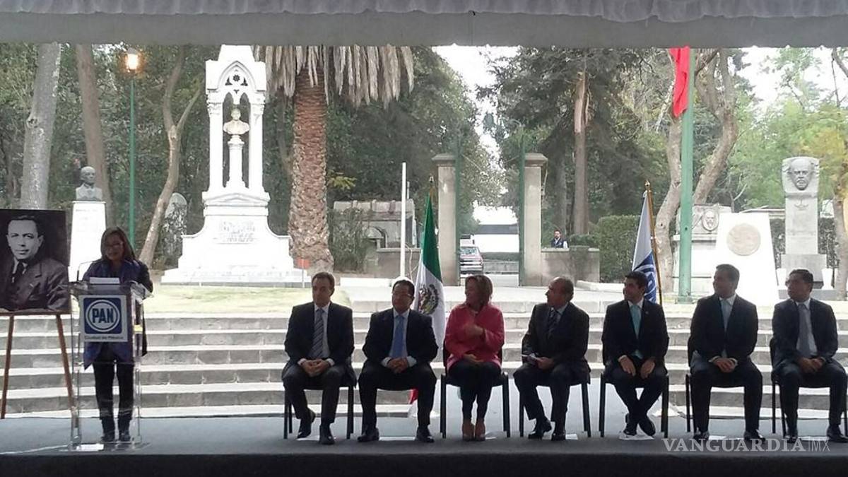 Realiza PAN homenaje a Gómez Morin