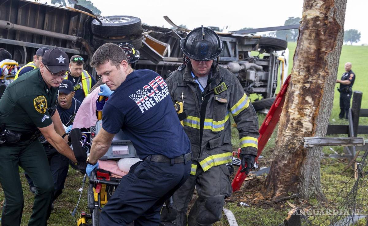 $!De acuerdo con la Patrulla de Carreteras de Florida, el accidente ocurrió poco antes de las 6:40 de la mañana.
