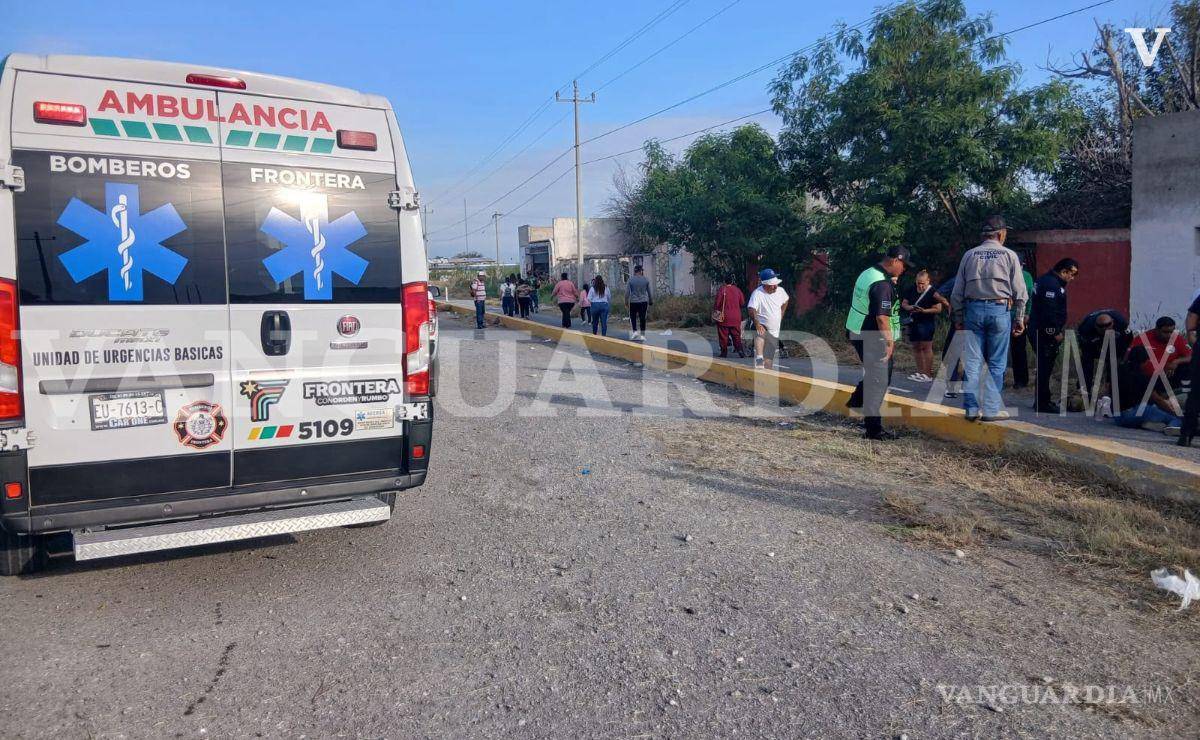 $!Paramédicos de Protección Civil acudieron al lugar, pero confirmaron que la peregrina ya no contaba con signos vitales.