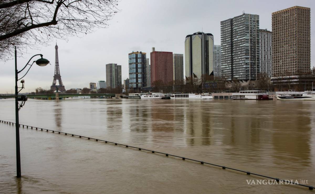 $!Río Sena se desborda inundando París (Fotos)
