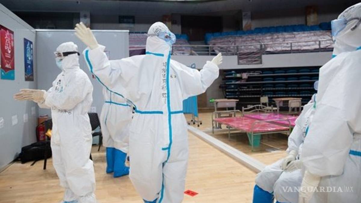 Dan de alta a último paciente con coronavirus en hospital temporal de Wuhan