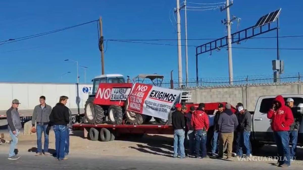 Productores mantienen protestas en carreteras contra reforma a la Ley de Aguas Nacionales