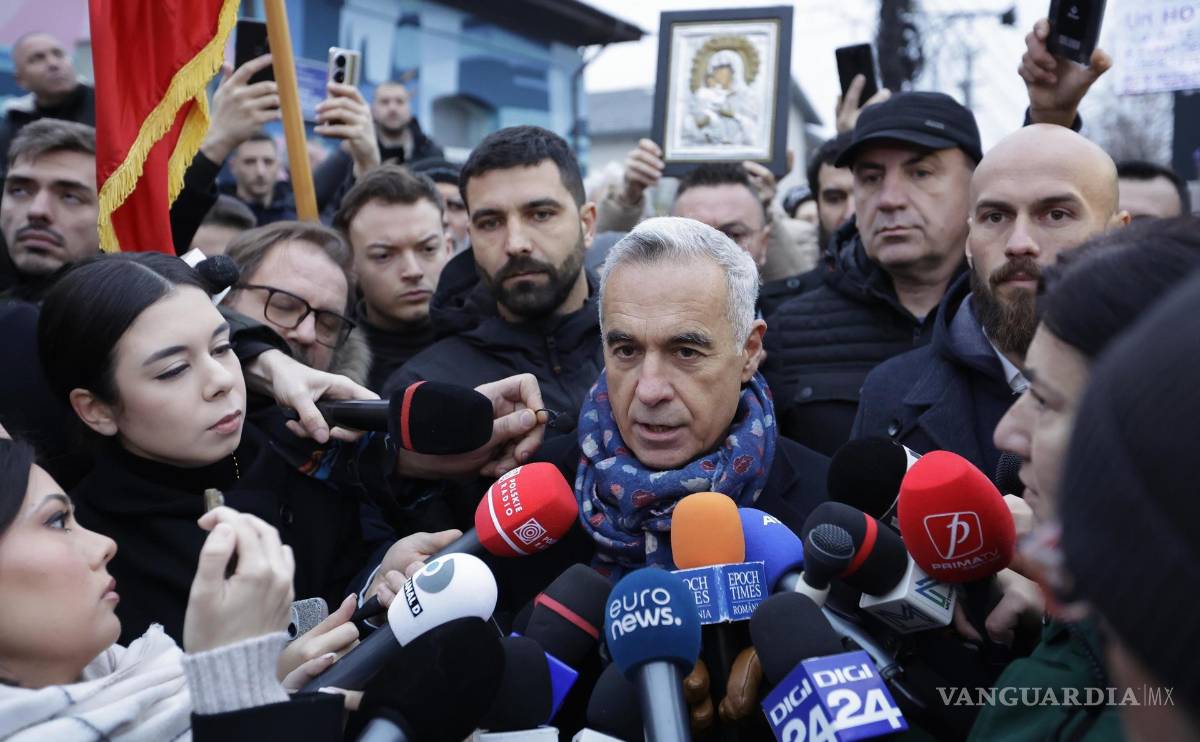 $!Calin Georgescu, candidato presidencial independiente de Rumania que ganó la primera vuelta de las elecciones presidenciales.