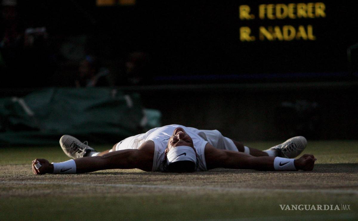 $!Nadal y Federer disputaron en 2008 la Final de Wimbledon, considerado uno de los mejores partidos en la historia del tenis.