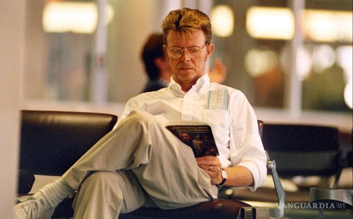 $!Bowie lector: el rockstar amante de las letras tiene su club de lectura