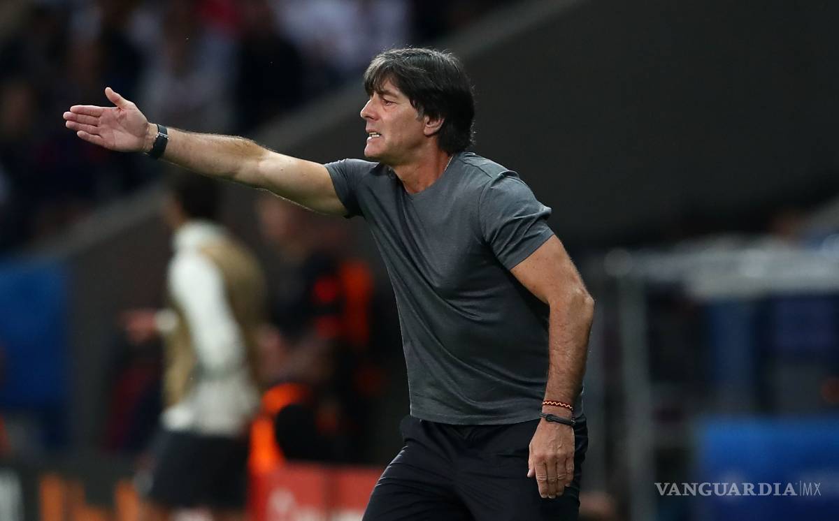 $!Hospitalizan al director técnico de Alemania, Joachim Low, por problemas circulatorios