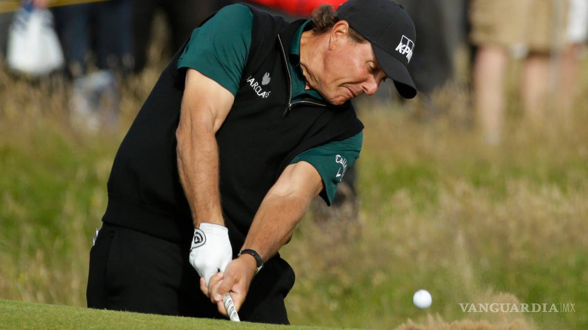 Mickelson se queda a milímetros de hacer historia en el golf