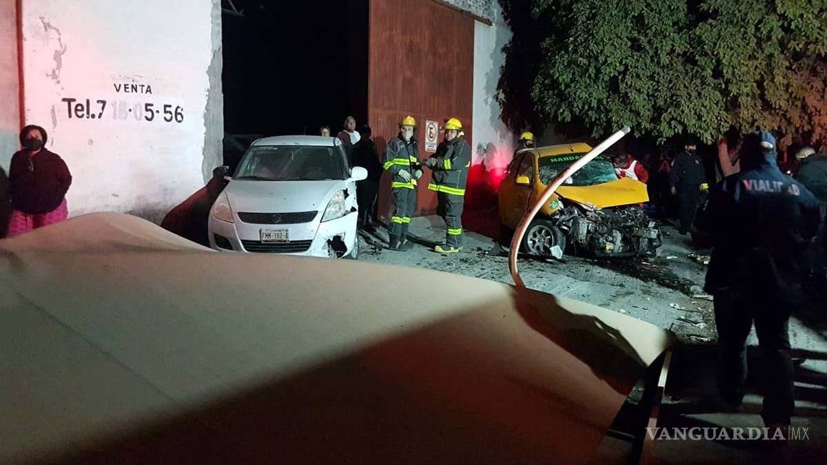 En Torreón, ebrio conductor mata a taxista y a pasajera