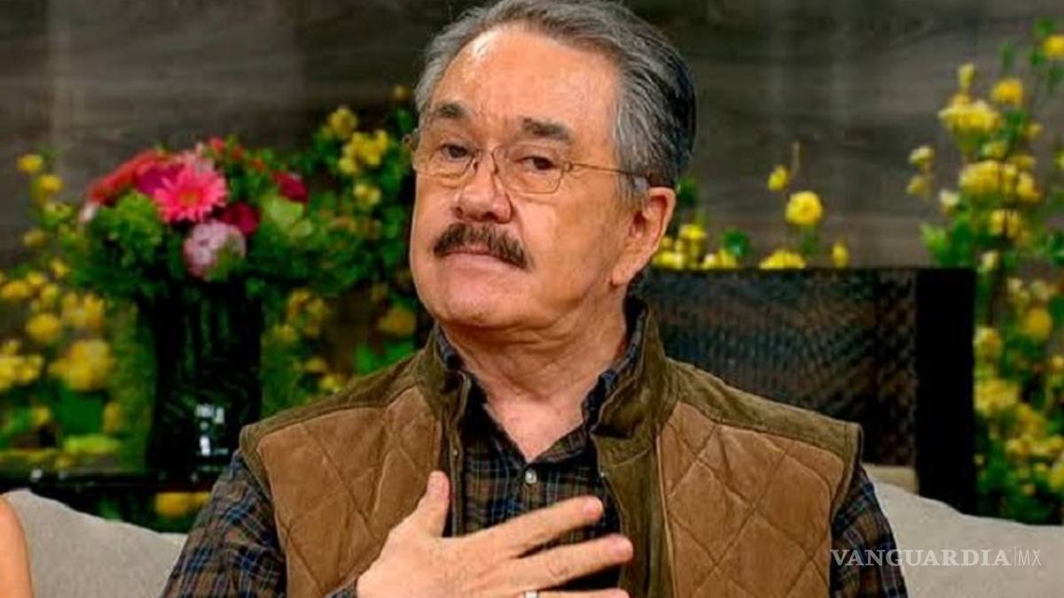 Captan a Pedrito Sola de paseo con su novio; dicen que tienen 18 años de relación