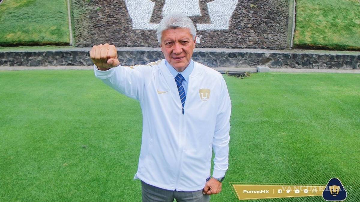 En Pumas no descartan a Hugo Sánchez ni a Mohamed