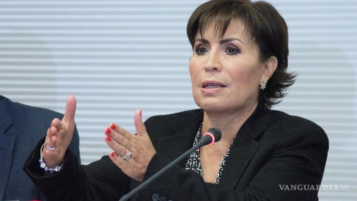 "Triste", Rosario Robles a ocho días de vinculación a proceso, dice abogado