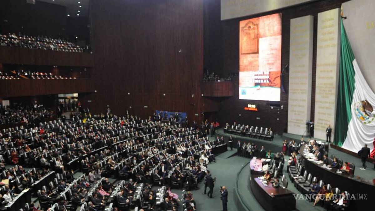 Diputados guardan minuto de silencio por madre de Beatriz Gutiérrez
