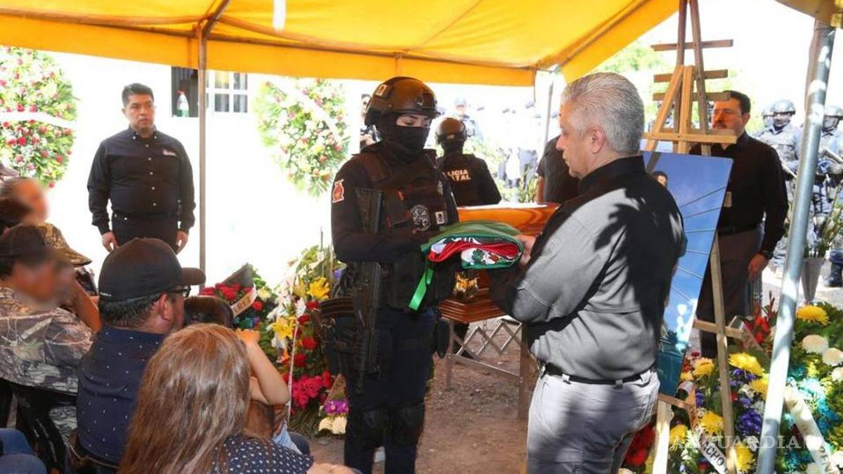 Dan el último adiós a escolta de Sinaloa asesinado de 100 balazos