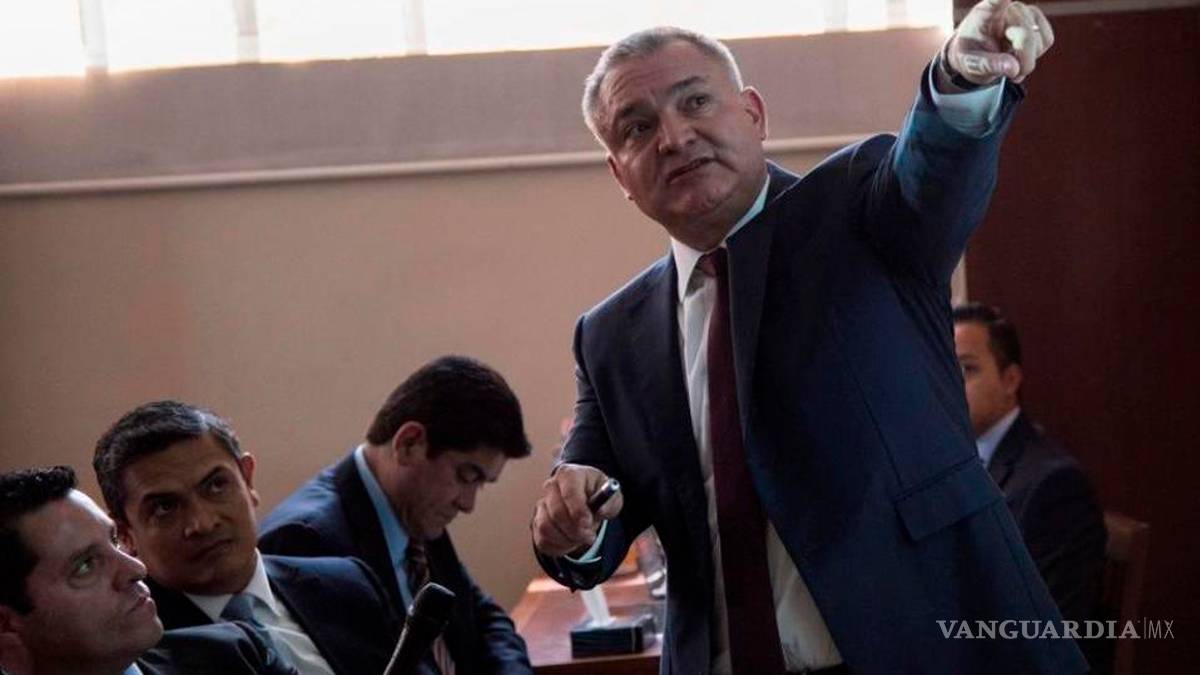 Hacienda congela 11 cuentas ligadas a Genaro García Luna, incluidas las de su esposa