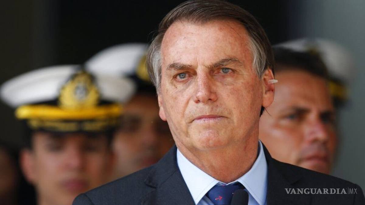 Jair Bolsonaro tiene síntomas de COVID-19; repetirá prueba