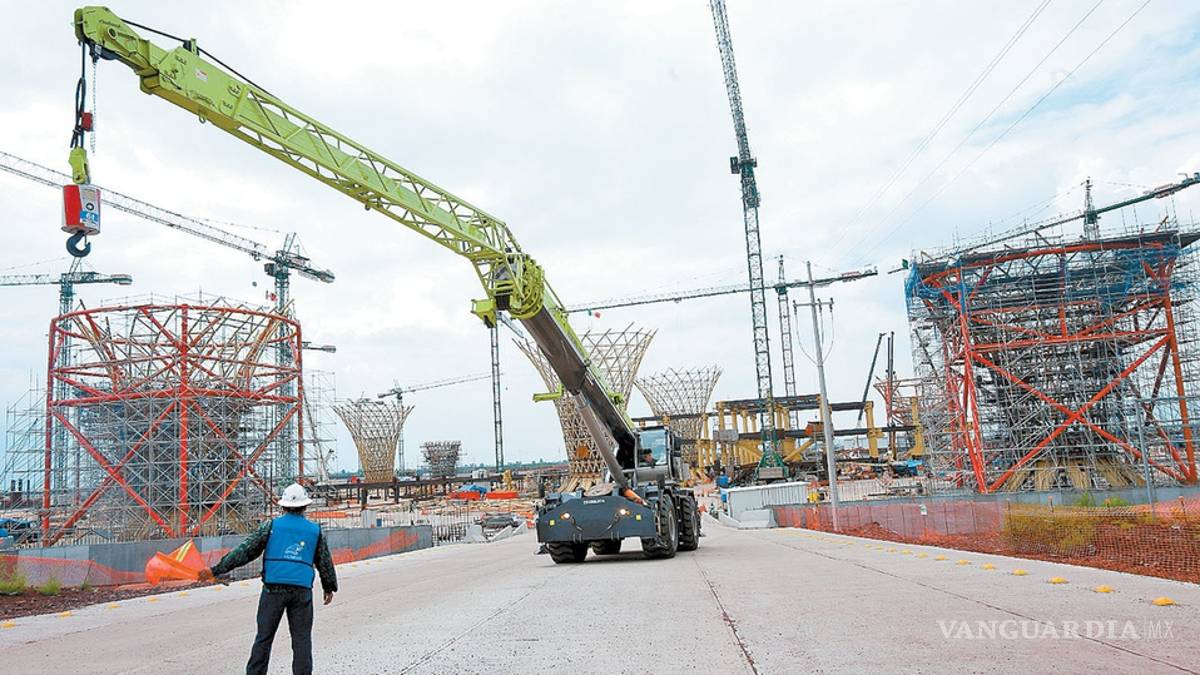 ‘Se sube’ a la consulta por el NAIM Congreso capitalino