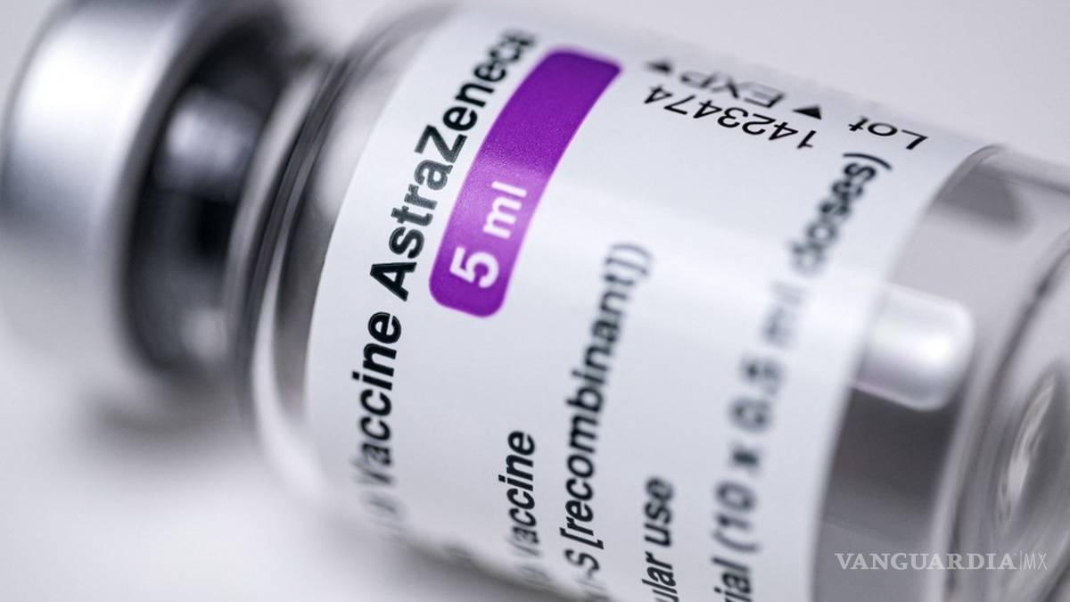 Oxford también descarta relación entre vacuna de AstraZeneca y trombosis