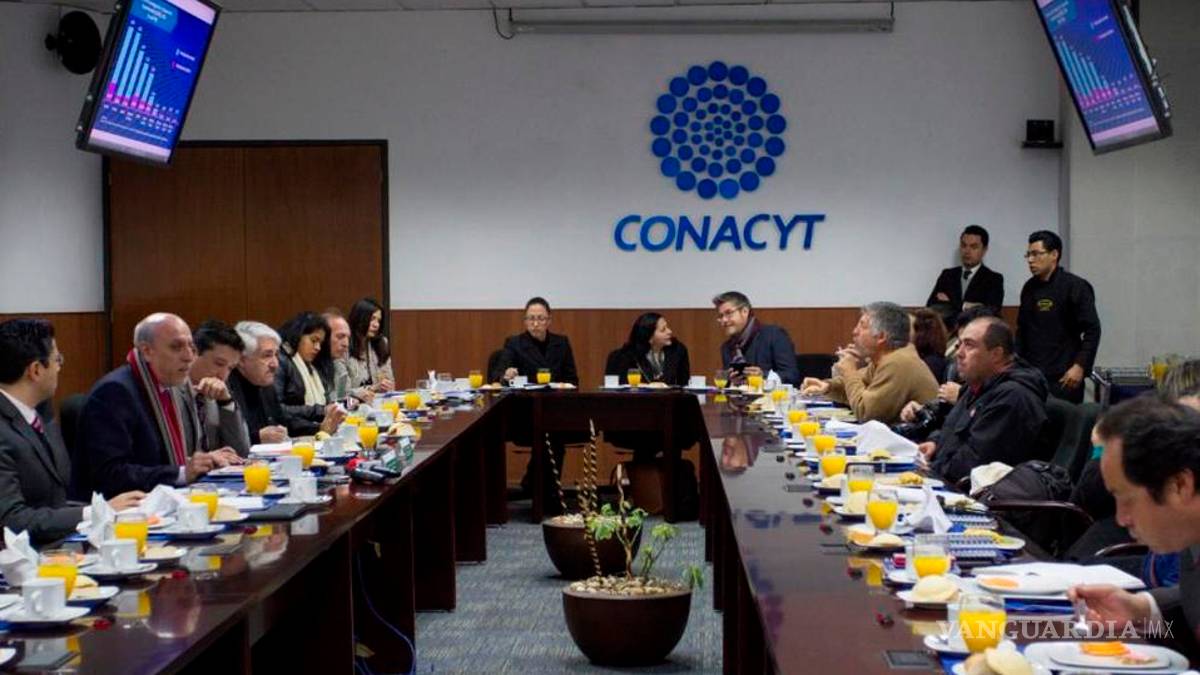 No hay disminución en monto de becas de posgrado: Conacyt