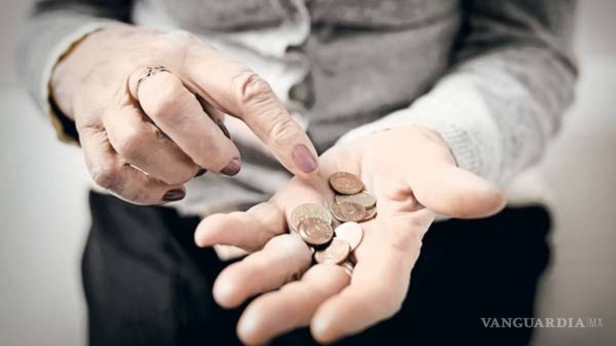 Hay un déficit de recursos del 50% en el régimen de pensiones, advierte la ASF