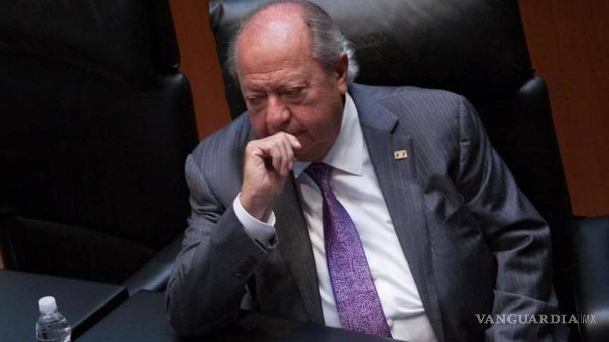 Jubilación de 100 mil pesos mensuales para Deschamps; va en función de su plaza: Director de Pemex