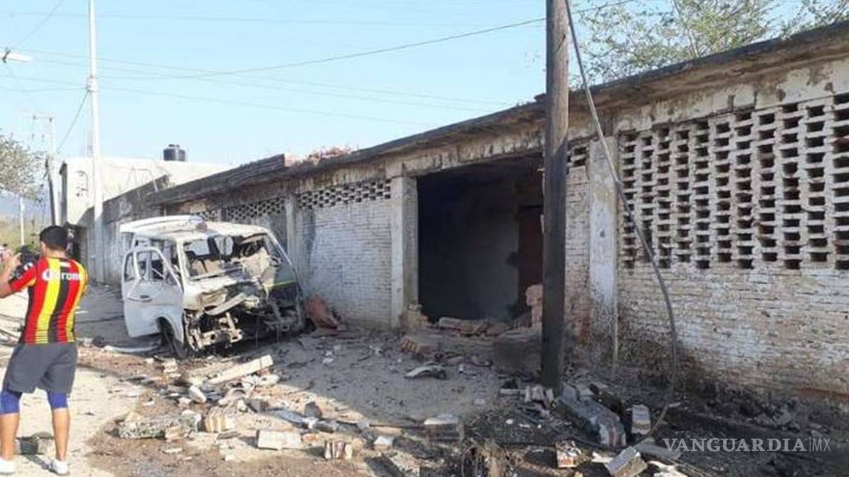 Estalla 'auto bomba' en Acapulco a días del 'Tianguis Turístico' de AMLO