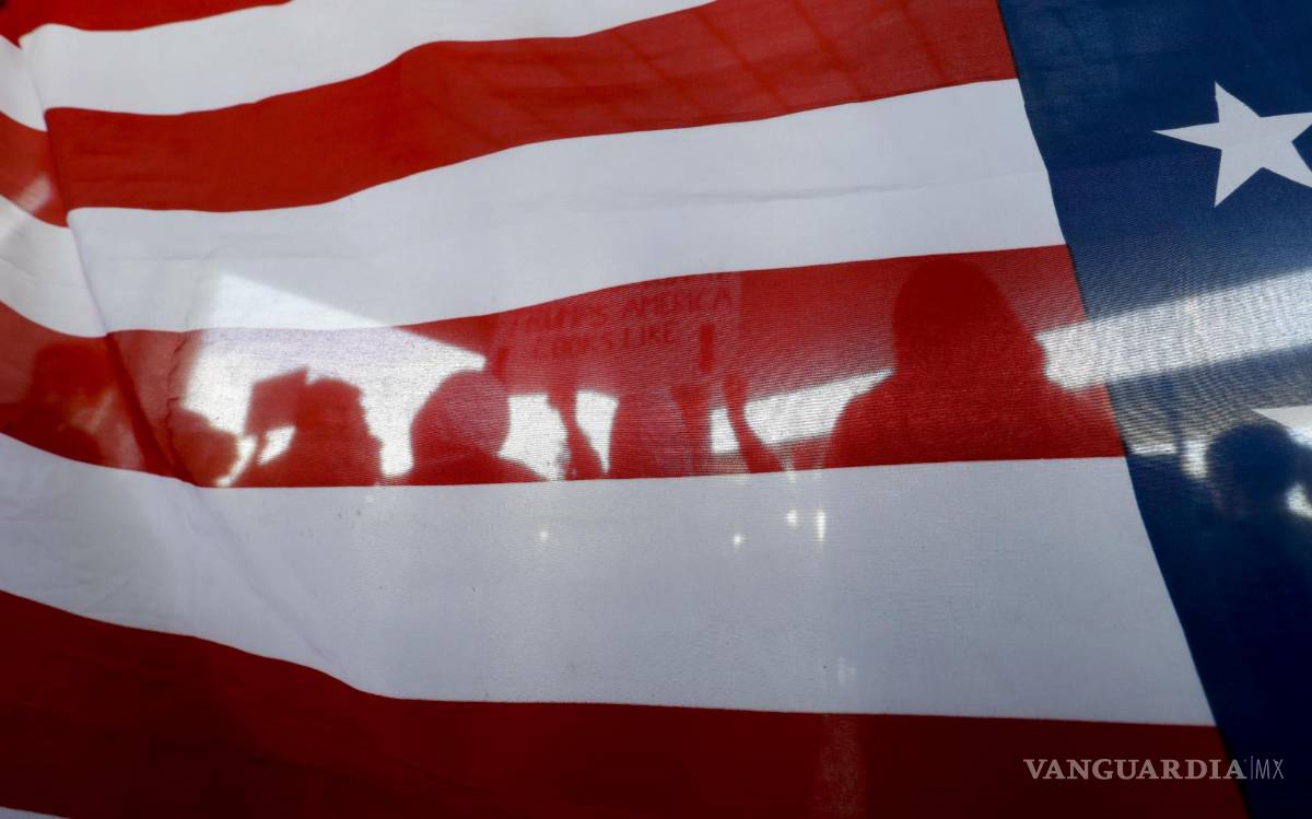 $!La encuesta reveló que el 51% de los adultos de Estados Unidos opina que la democracia funciona “no demasiado bien” o “nada bien”.