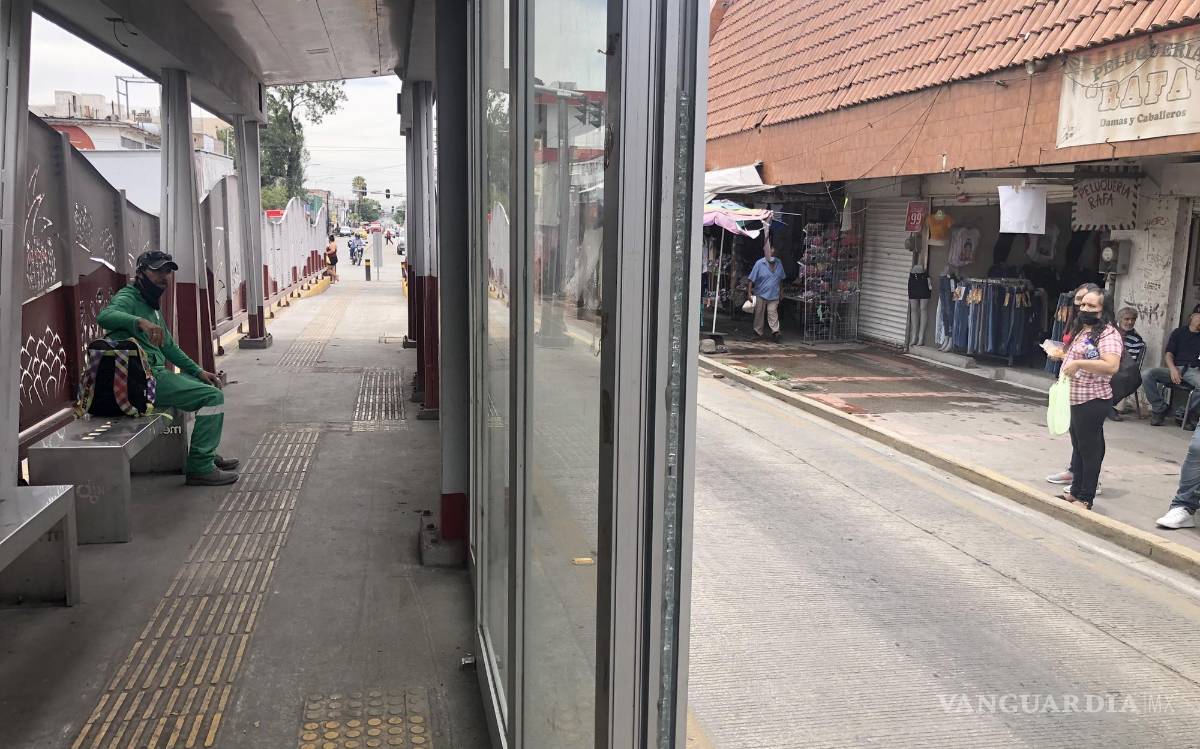 $!Este mes se cumplieron cinco años del proyecto del Metrobús, una promesa que impactaría a miles de ciudadanos que diariamente usan el servicio.