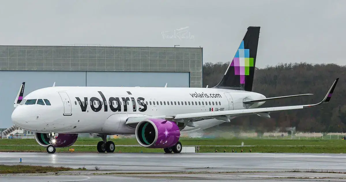 Vuelo Tijuana-La Paz de Volaris aterriza de emergencia por falla en presurización