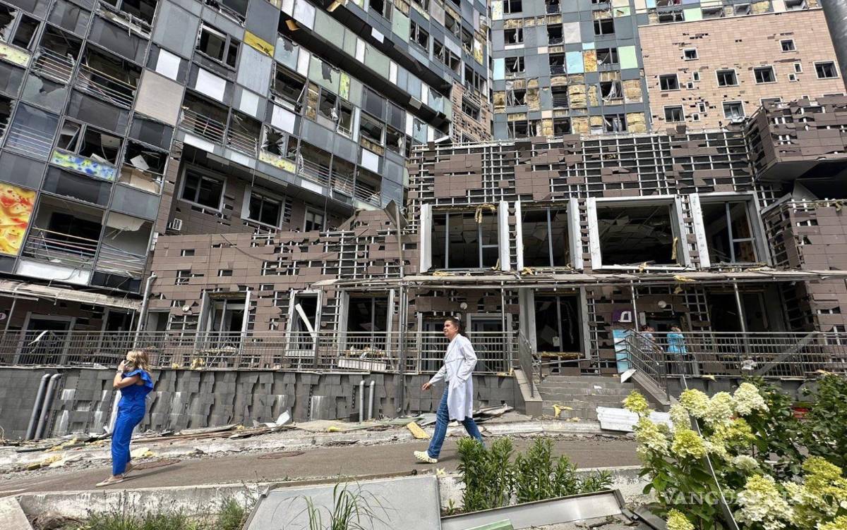 $!Rusia lanzó 38 misiles contra Ucrania; bombardeo dejó al menos 40 muertos