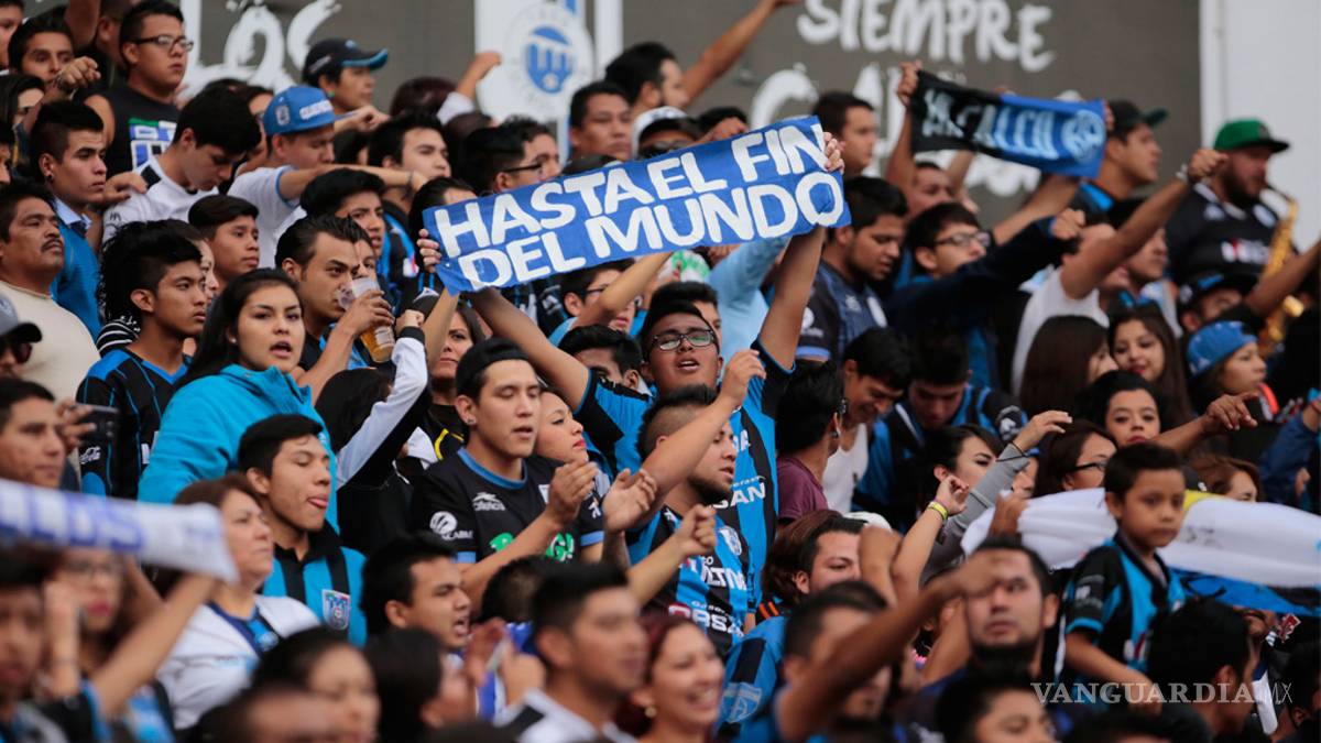 Aficionado de Gallos Blancos fue herido de gravedad por fanáticos de Rayados