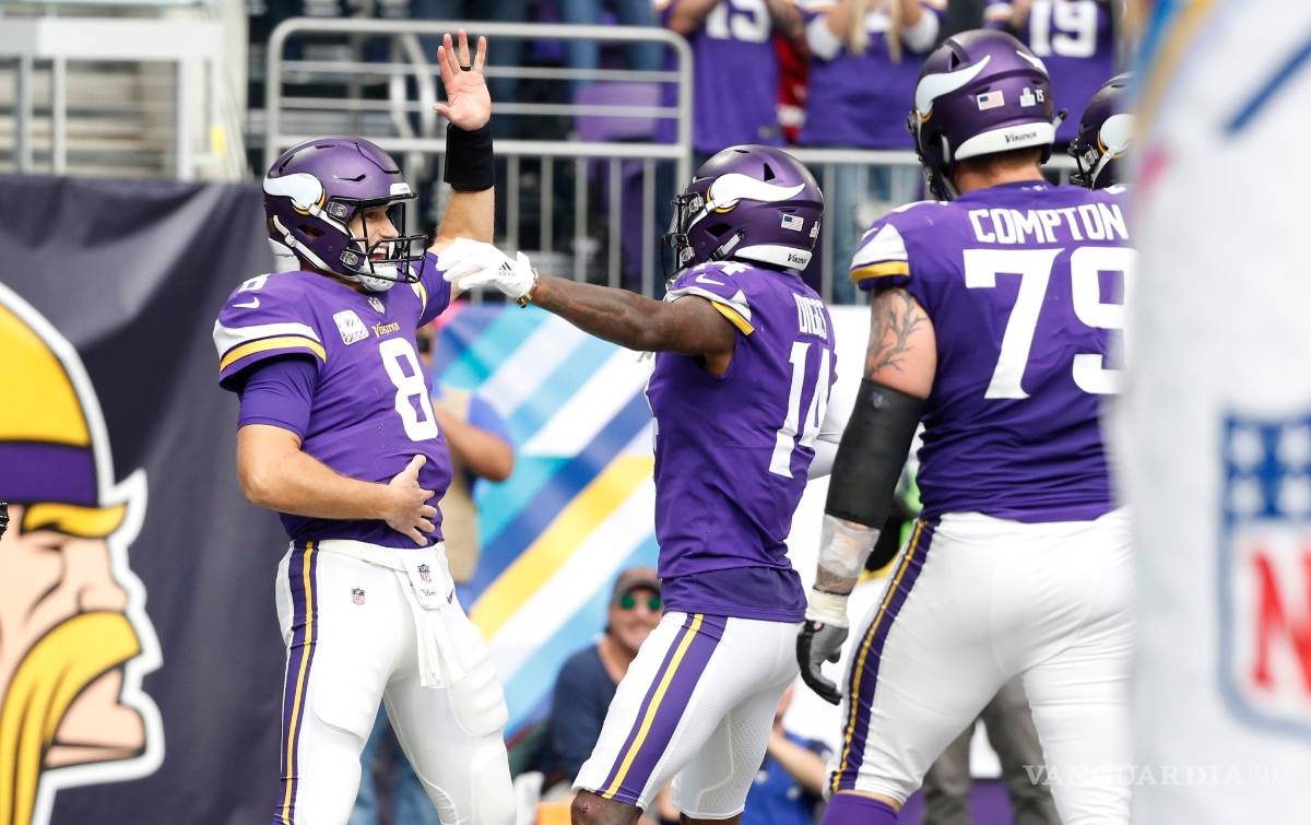 $!Latavius Murray y Adam Thielen 'reviven' junto con el ataque terrestre de los Vikings