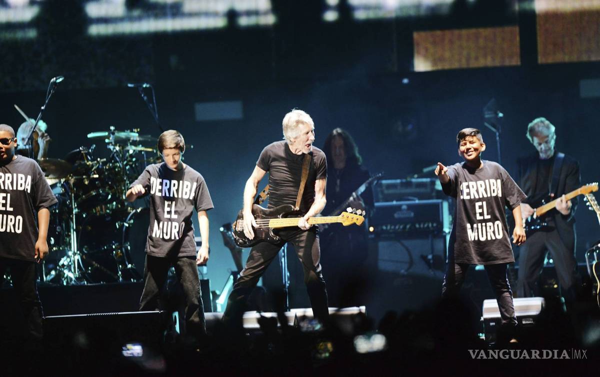 $!Roger Waters le tira el muro encima a Donald Trump