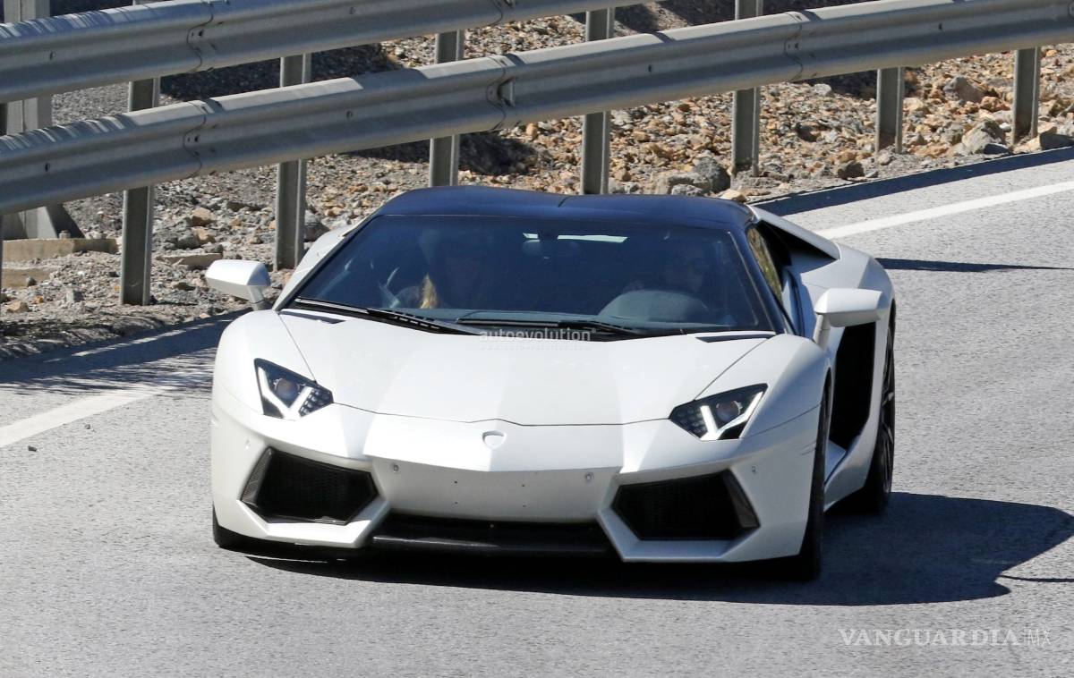 $!Lamborghini Aventador Performante, nuevo 'monstruo' italiano de la velocidad