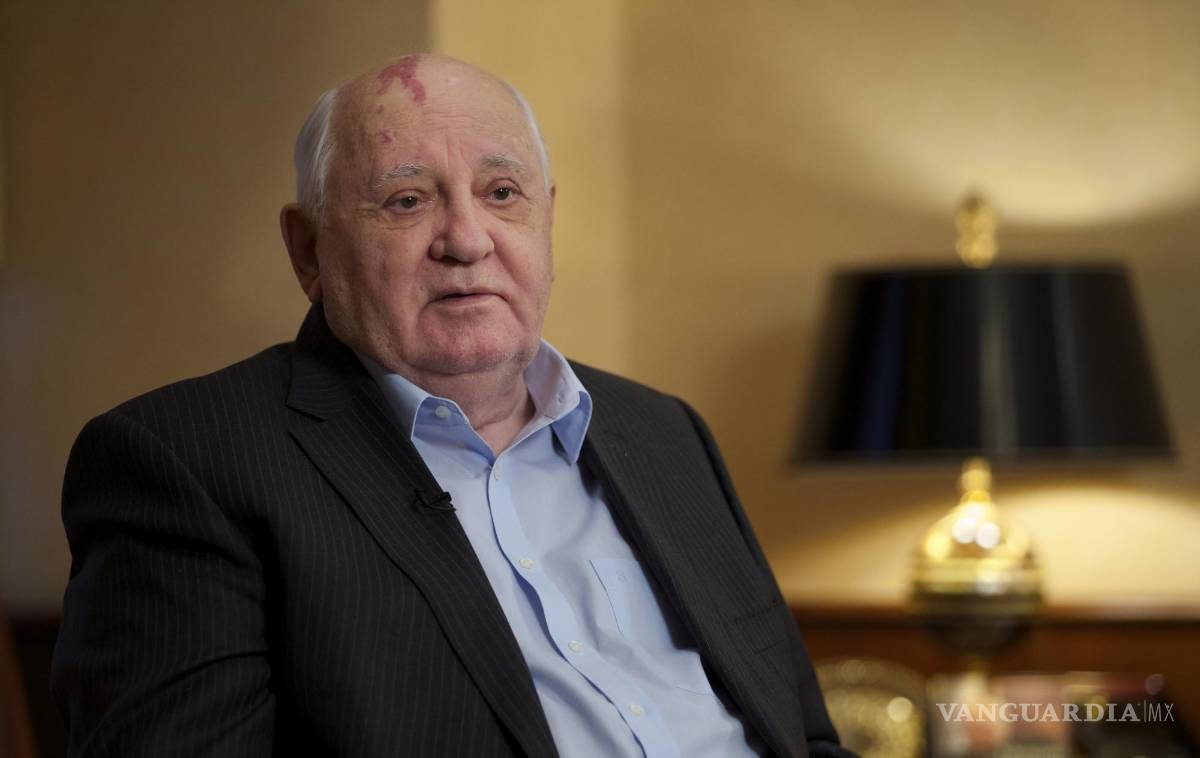 $!El expresidente soviético Mikhail Gorbachev habla con Associated Press en la sede de su fundación en Moscú, Rusia, el viernes 9 de diciembre de 2016.