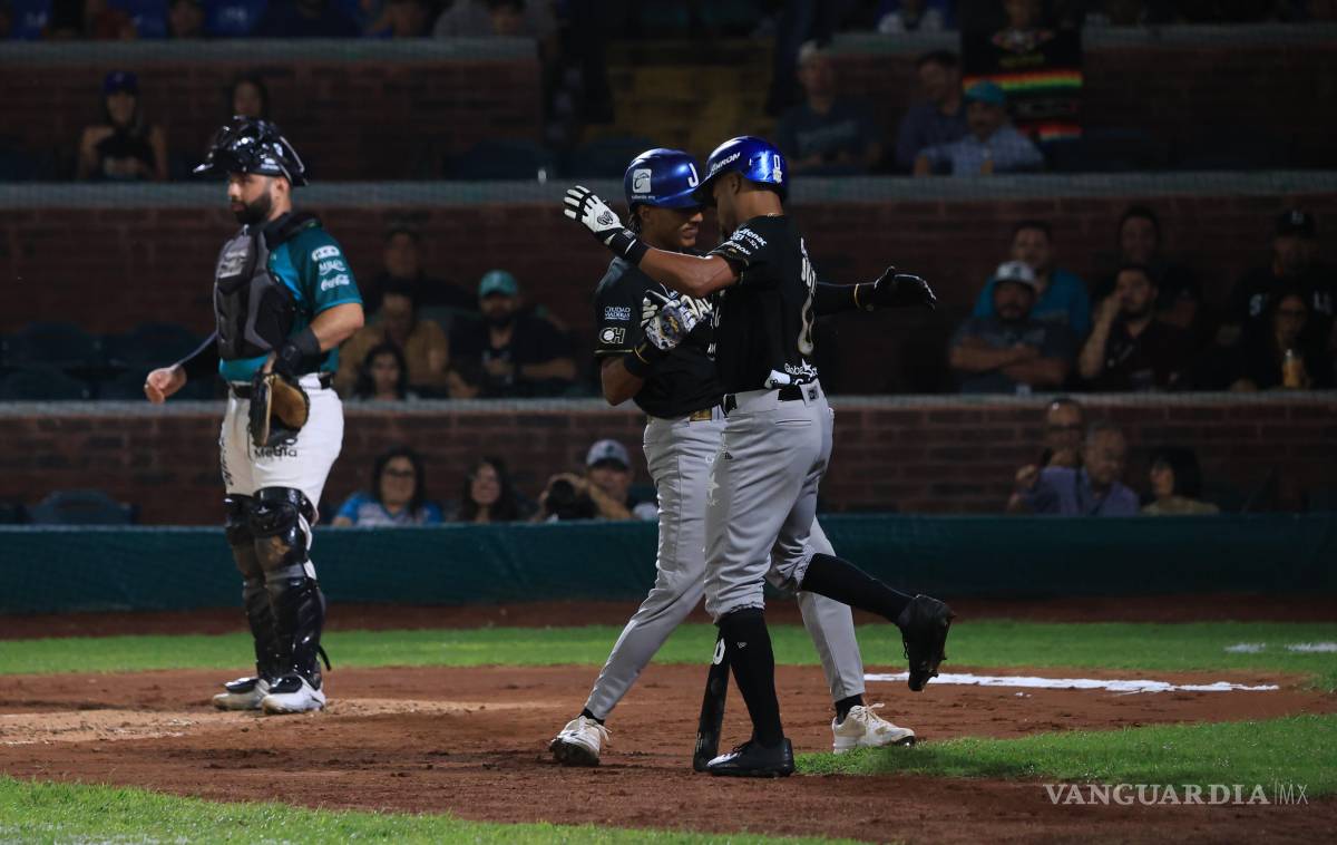 $!Saltillo mostró carácter en los momentos decisivos del encuentro.