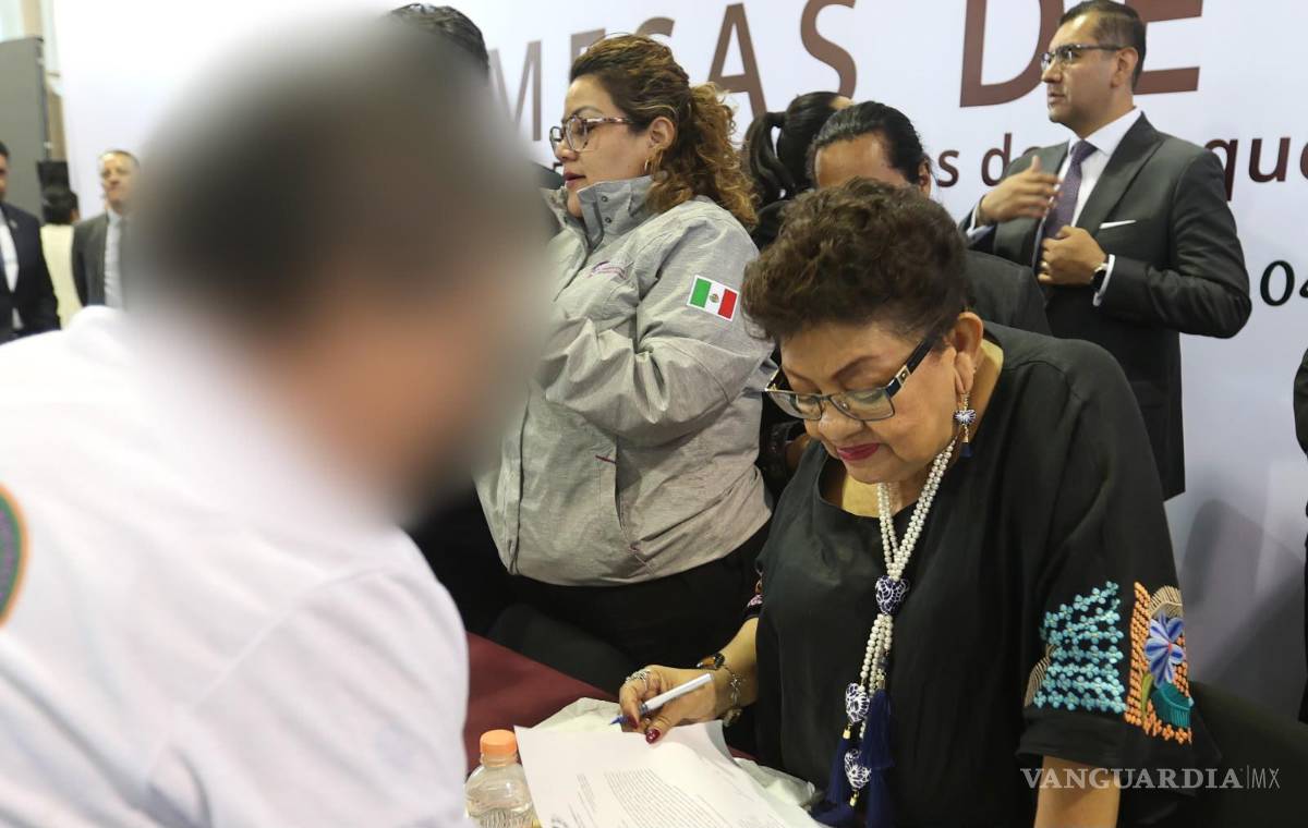 $!Ernestina Godoy se reúne con colectivos y familiares de personas desaparecidas en Zacatecas