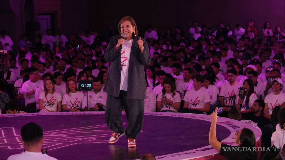 Se reúne Xóchitl Gálvez con jóvenes saltillenses: propone becas y facilidades para comprar casa